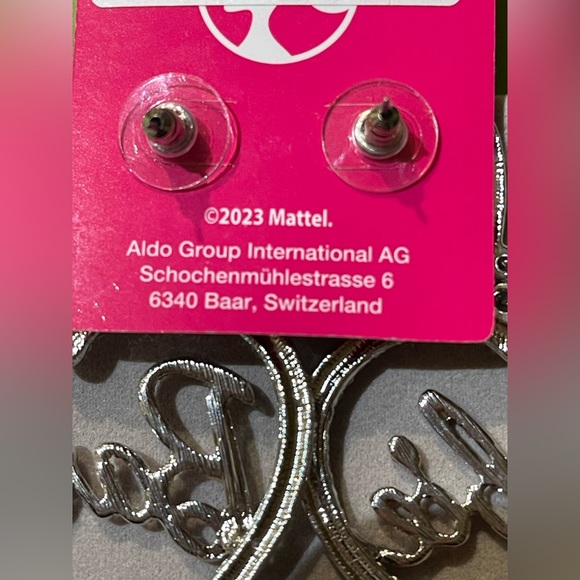 OMG! Gorgeous, gorgeous gorgeous! brand new Barbie, earrings, Mattel licensed - Picture 6 of 8